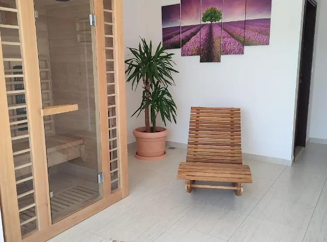 Cherry Tree Žrnovnica